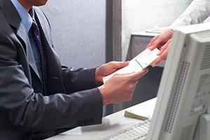 最新の電子カルテシステム徹底ガイド：業務効率化と患者対応力向上のために知っておくべきポイント